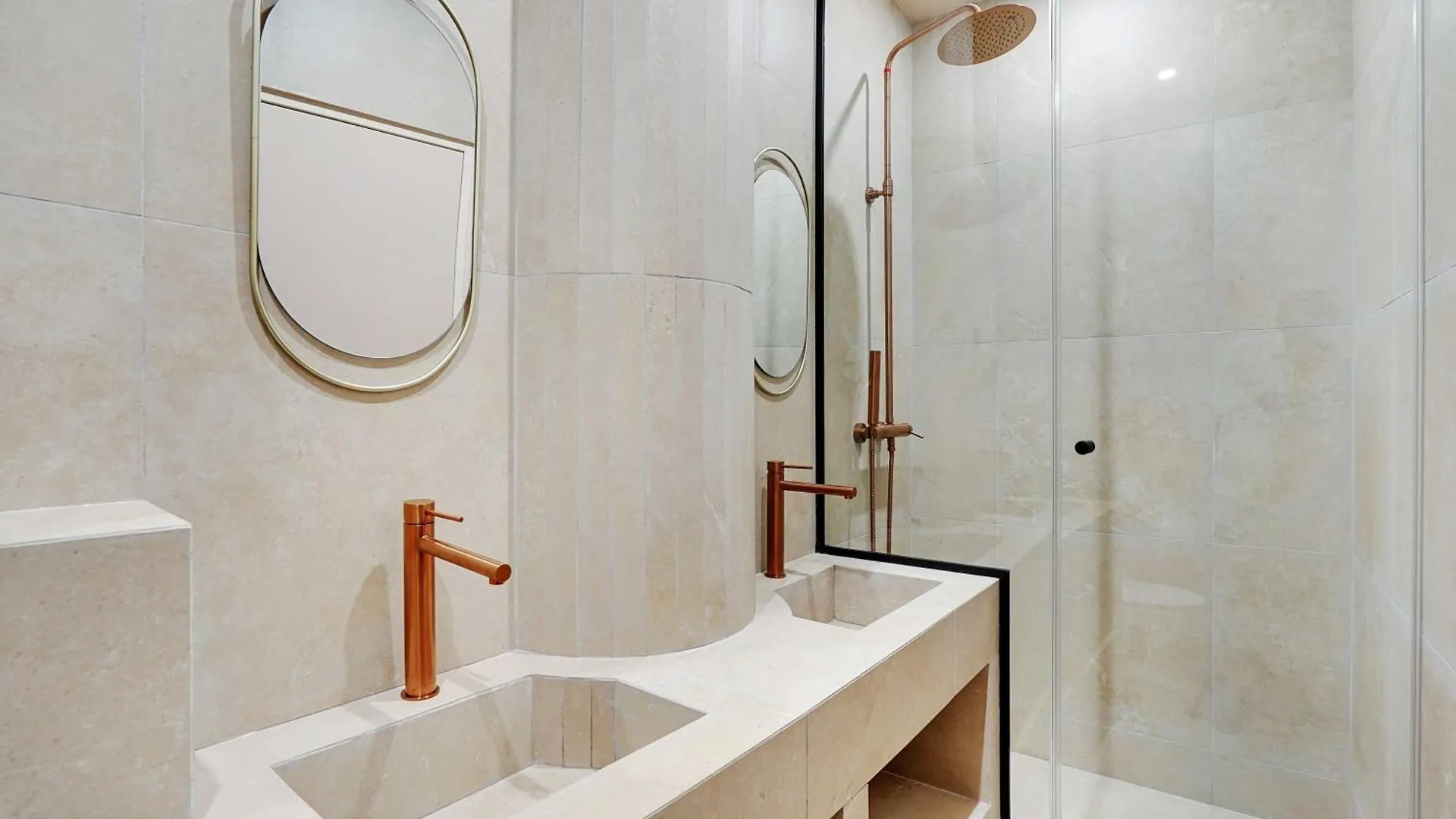 Spacious Apartment - 2Br-10P - Place D'Italie パリ 0*,  フランス
